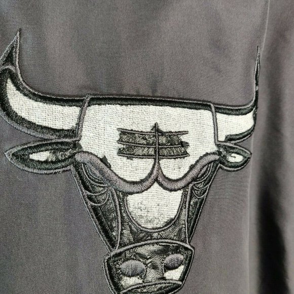 Chicago Bulls Reversible Charcoal/Black (XL) - Picture 7 of 8